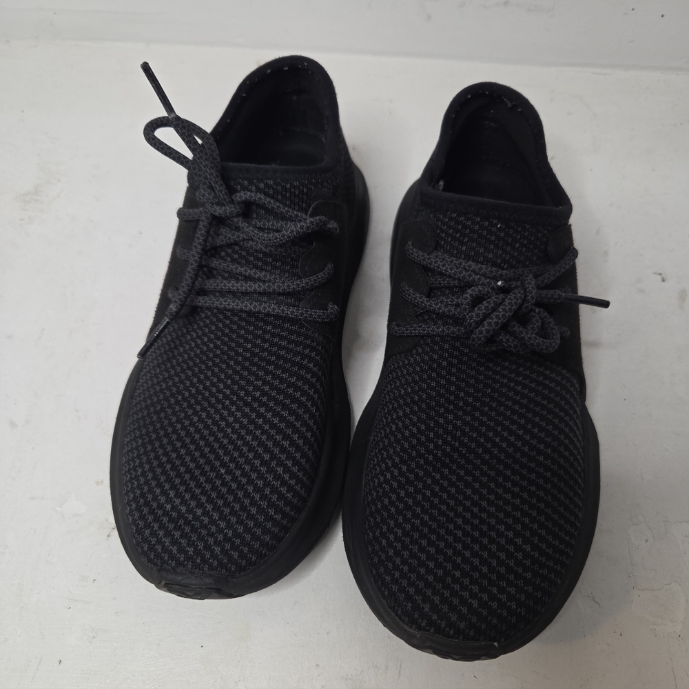 VESSI Women's Everyday Classic Waterproof Sneaker Size 6